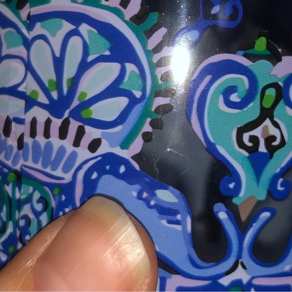 Lilly Pulitzer Blue Grotto Fan Favorite Engineered GWP Set Of 4 Cups - Picture 9 of 16